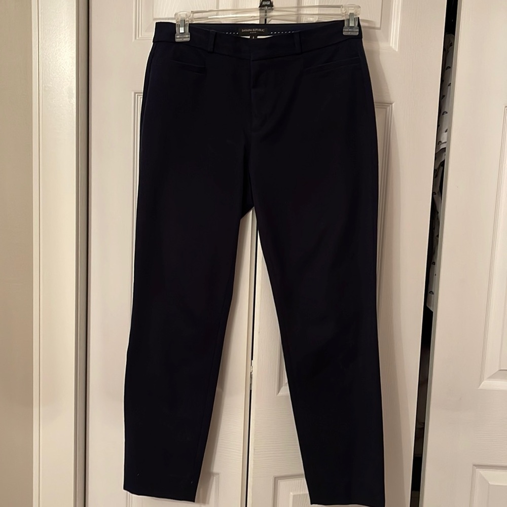 Great condition. Sloan banana republic navy dress pants. Size 8.